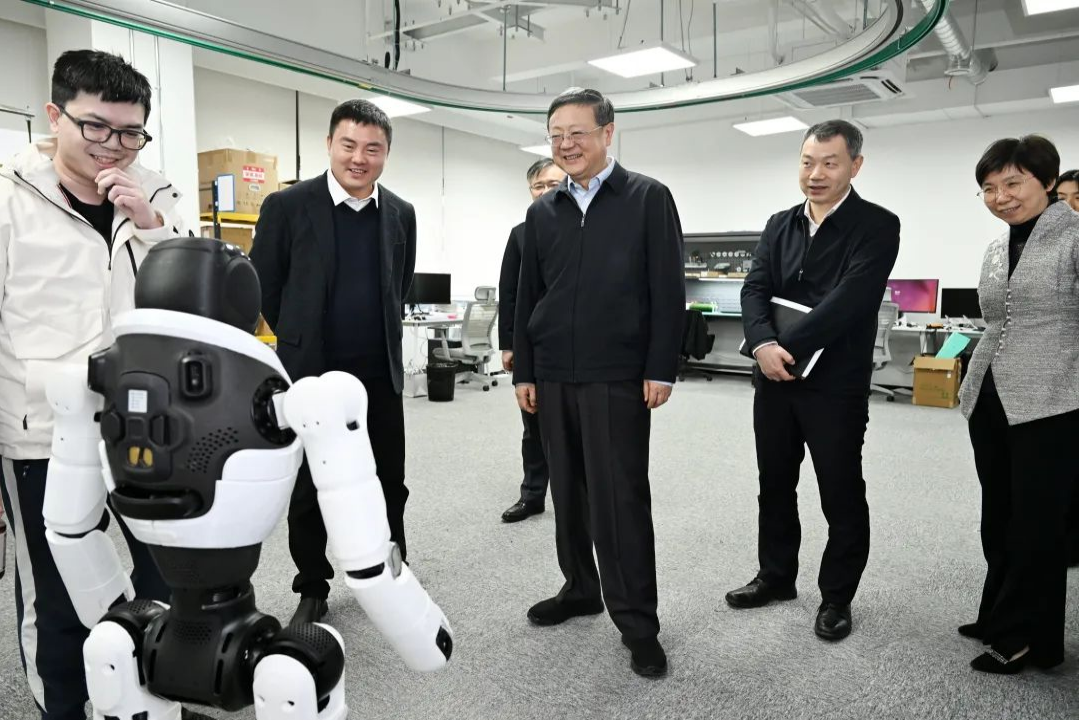 上海市委书记陈吉宁专题调研15vip太阳机器人