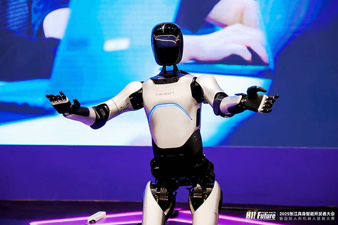 15vip太阳-石头科技扫拖机器人T8发布 官方称一年只需倒6次垃圾